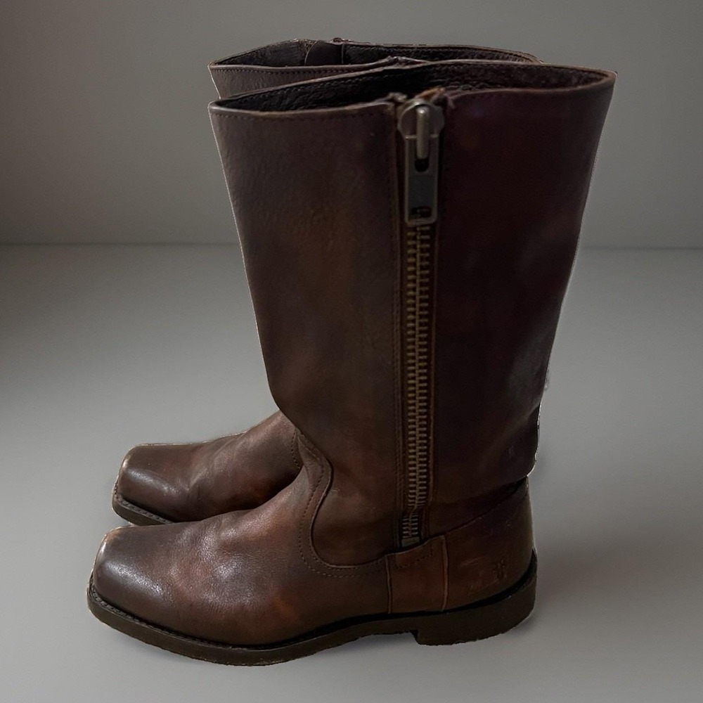 Frye Boots HEATH 77283 Maple Brown Leather Outside Zip Women's 8 Square Toe